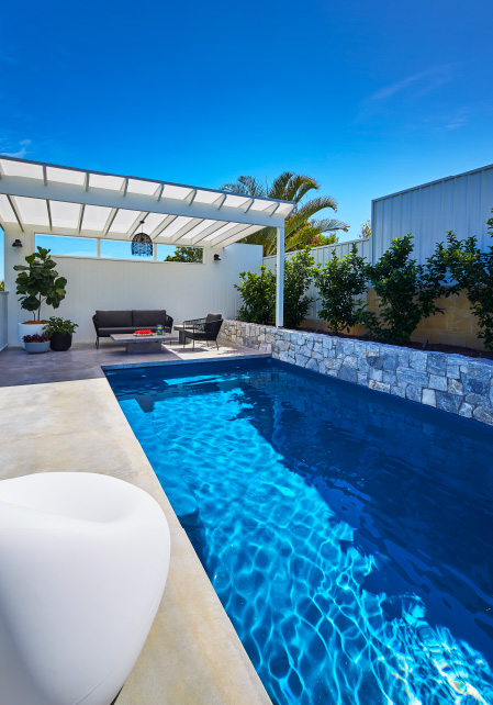 add-fibreglass-pool-to-new-year-resolution-blogimage1-m