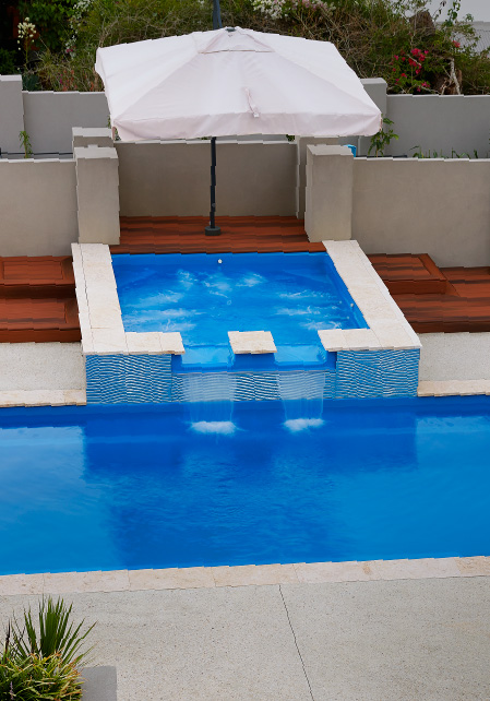 adding-a-spa-to-your-pool-area-blogimage2-m