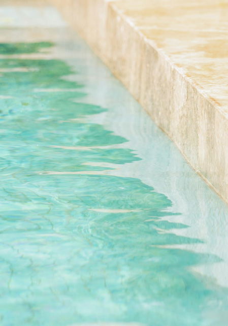 best-paving-ideas-and-inspiration-for-your-poolside-blogimage1-m