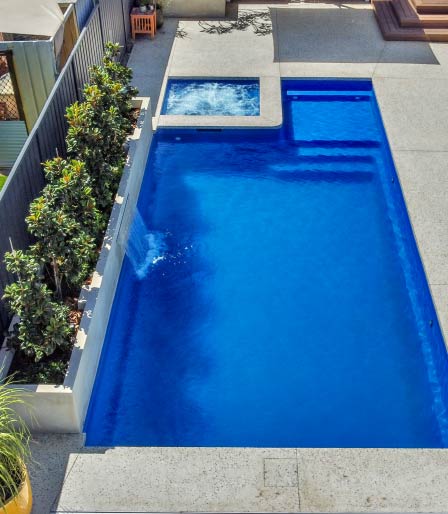 how-to-create-a-stunning-poolscape-with-rocks-and-waterfalls-blogimage2-m